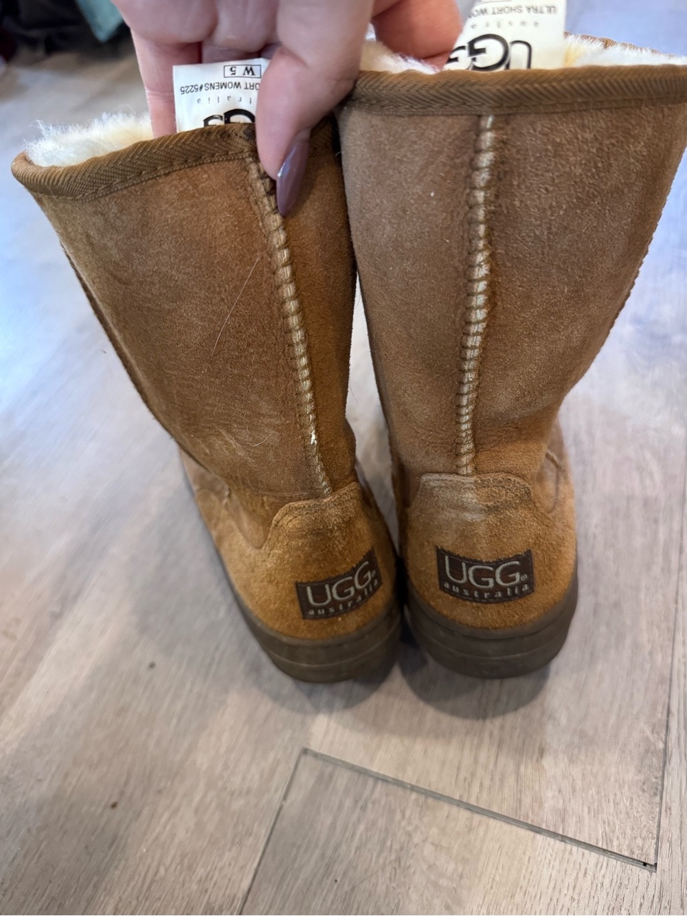 UGG ULTRA SHORT REVIVAL Women's 5 Chestnut Brown Suede Boots Shearling Lined - Picture 3 of 7
